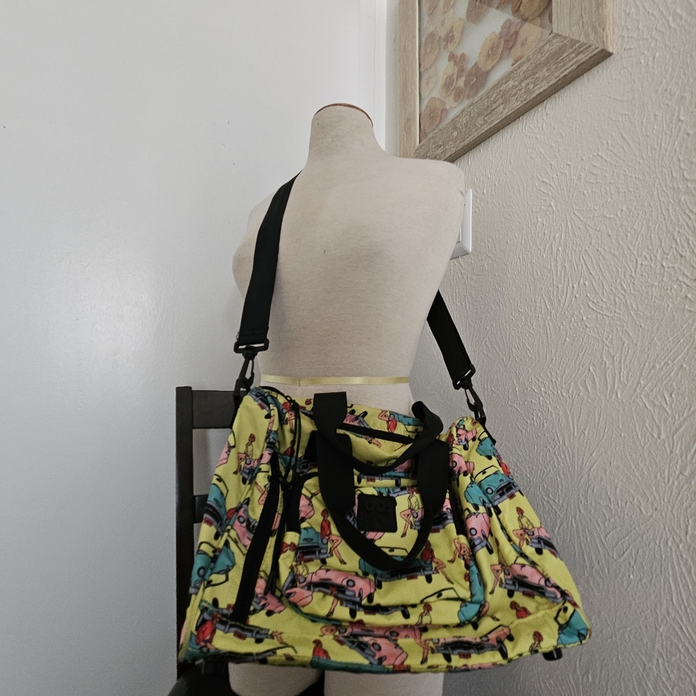 GO! SAC Shoulder Duffell Crossbody Sling Bag Women Vintage Bag Yellow $80 EUC